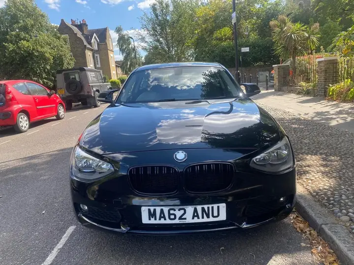 BMW 1 Series 2012 photo 2