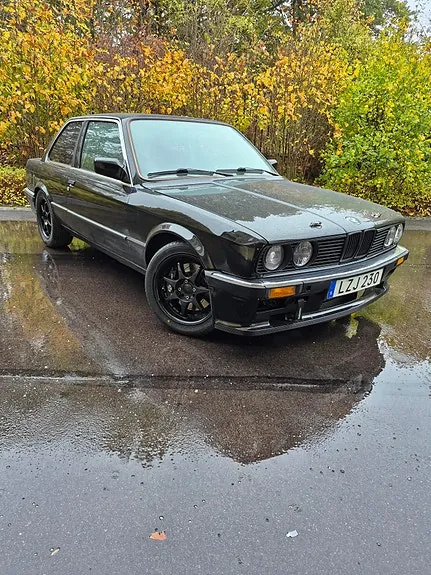 BMW 318I