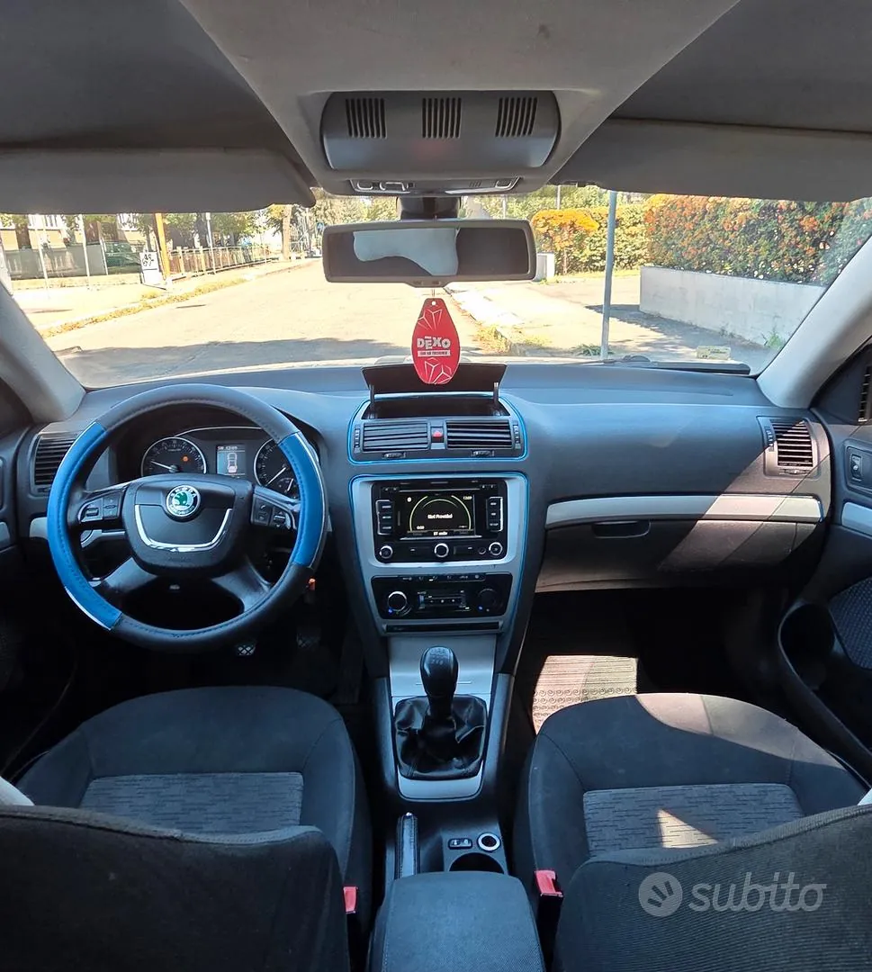 Skoda Octavia 2013 photo 5