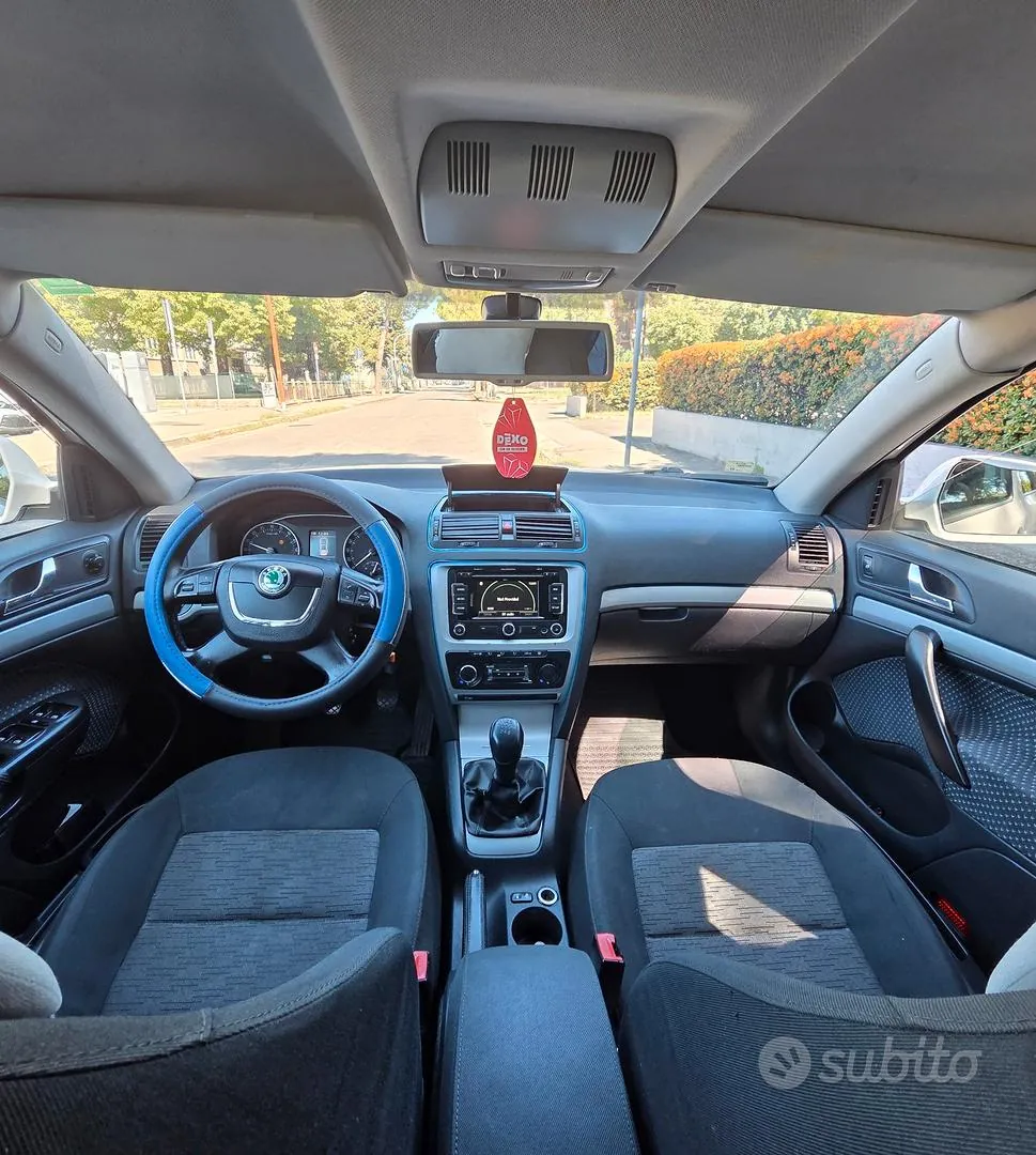 Skoda Octavia 2013 photo 4