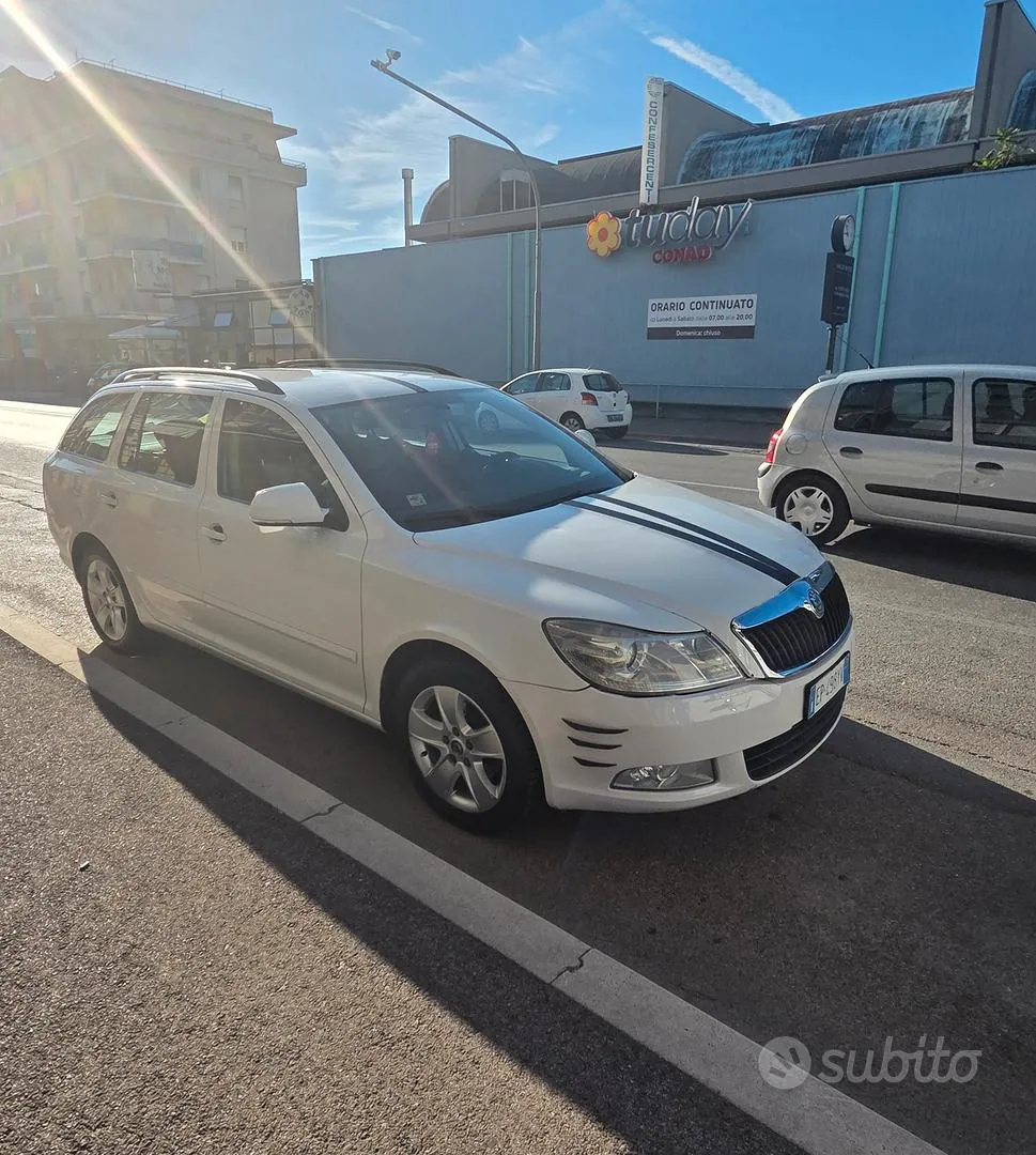 Skoda Octavia 2013 photo 2