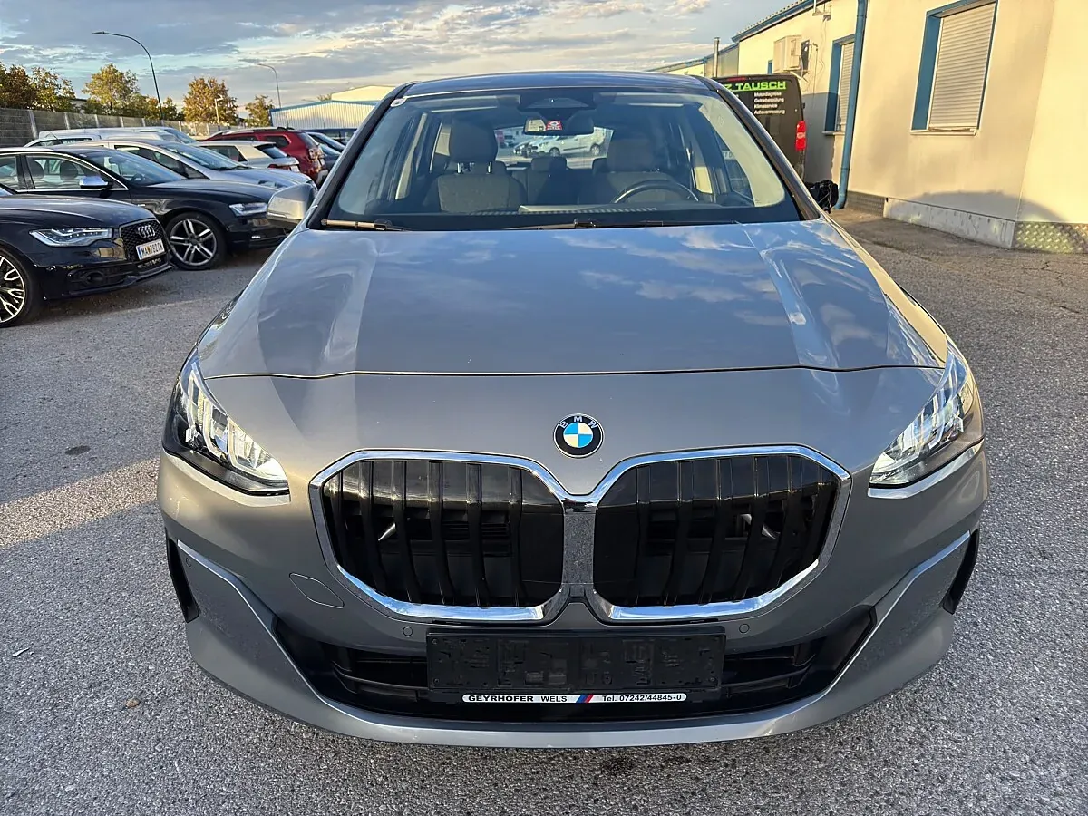 BMW 2 Series 2022 photo 2
