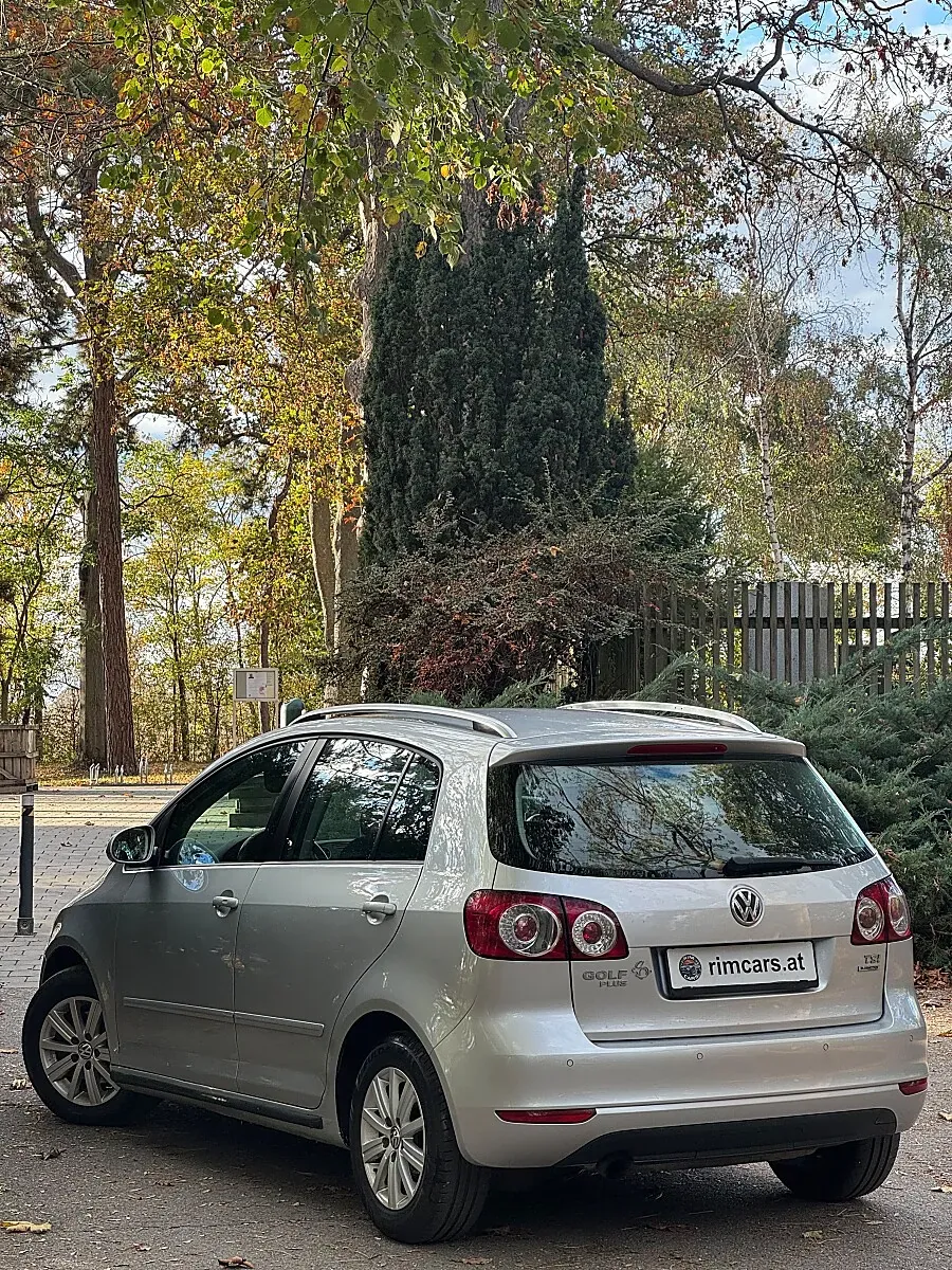 Volkswagen Golf 2012 photo 3