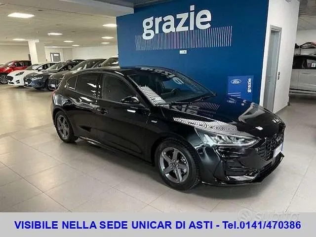 Ford Focus 2023 photo 3