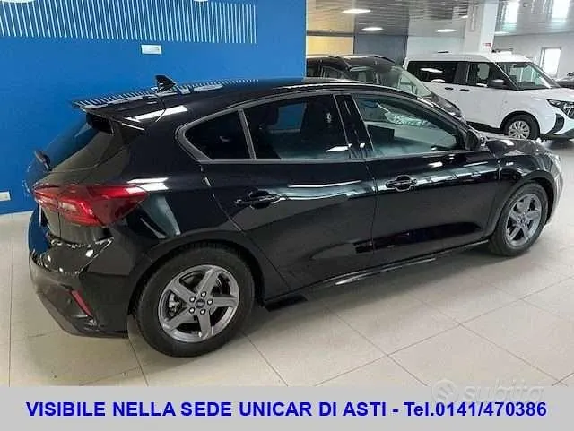 Ford Focus 2023 photo 4