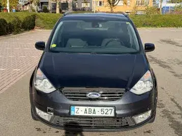 Ford Galaxy 2012 photo 2