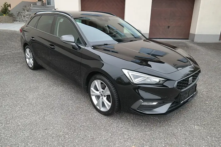 Seat Leon 2023 photo 3