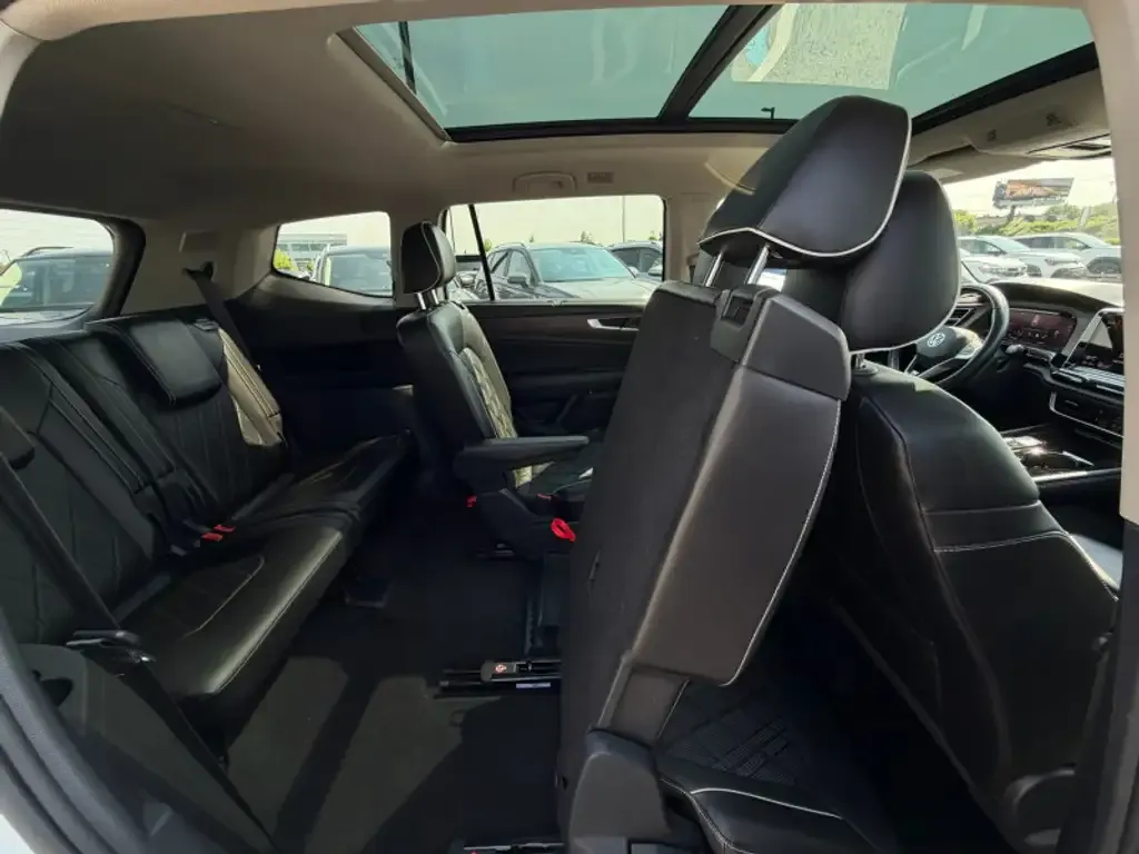 Volkswagen Atlas 2024 photo 2
