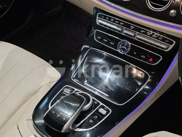 Mercedes-Benz E350 2017 photo 5