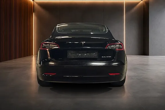 Tesla Model 3 2019 photo 4