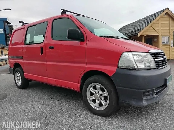 Toyota Hiace 2009 photo 3