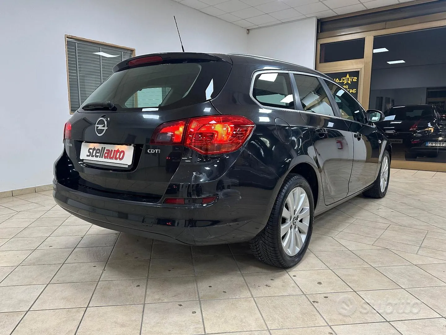 Opel Astra 2012 photo 5