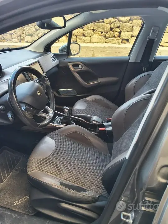 Peugeot 2008 2014 photo 4