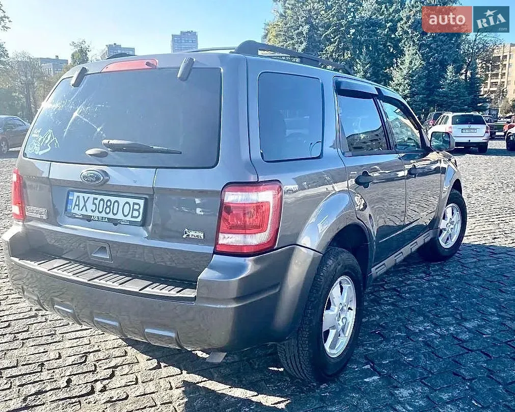 Ford Escape 2011 photo 5