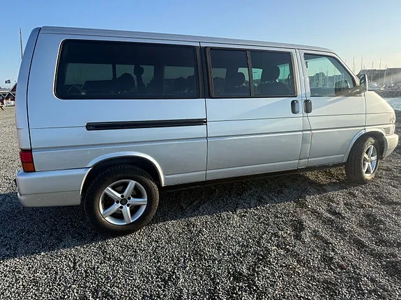 Volkswagen Caravelle 2003 photo 4