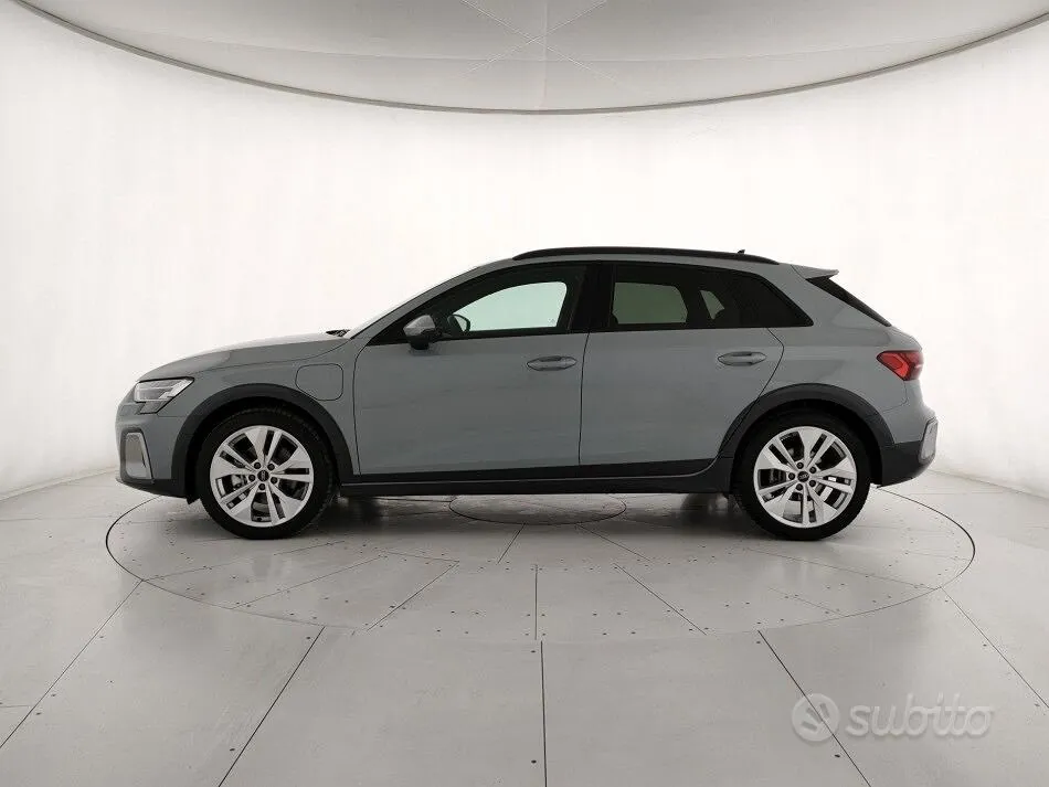 Audi A3 2025 photo 3