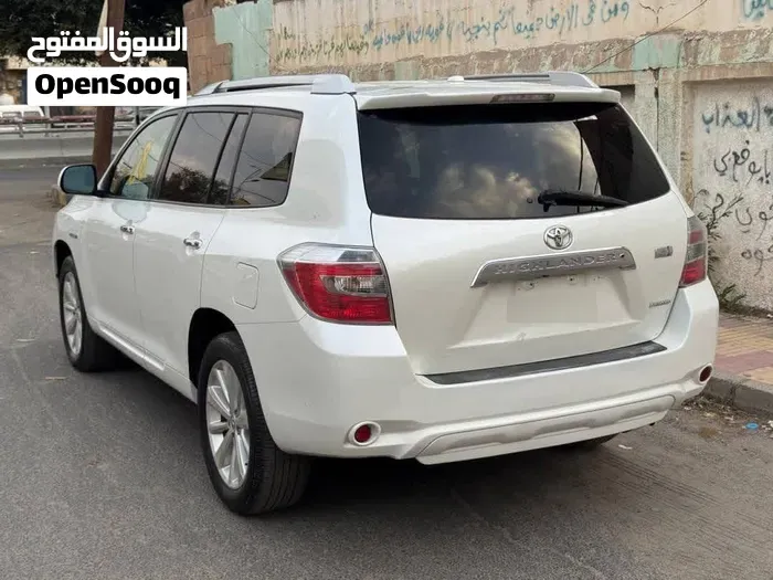 Toyota Highlander 2010 photo 2