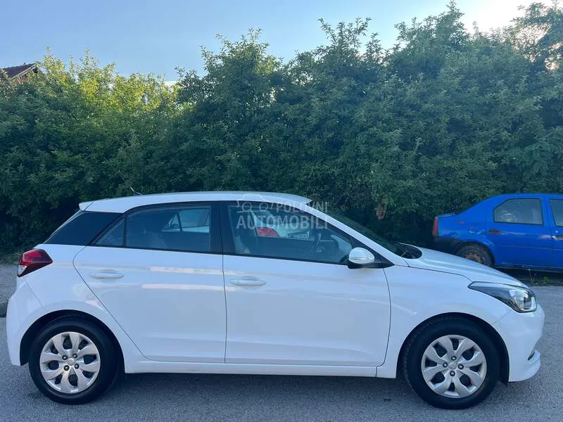 Hyundai I20 2016 photo 3