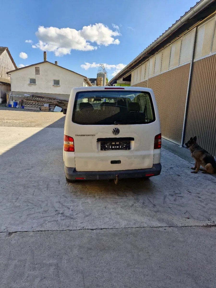 Volkswagen T5 2005 photo 3