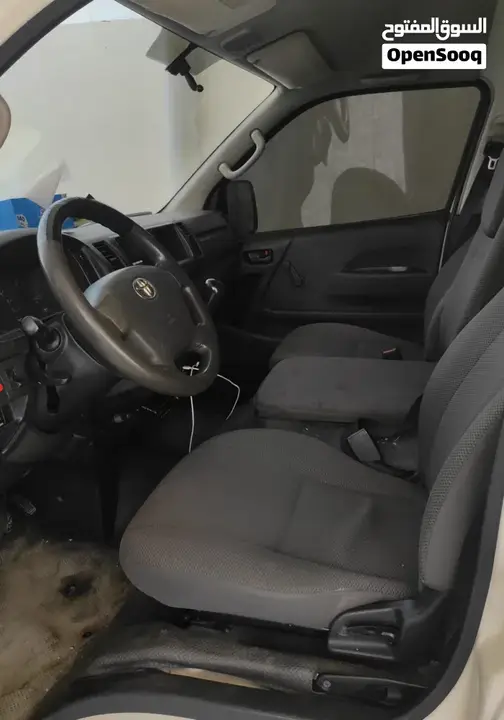 Toyota Hiace 2018 photo 4