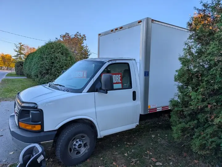 GMC Savana 2005 photo 2