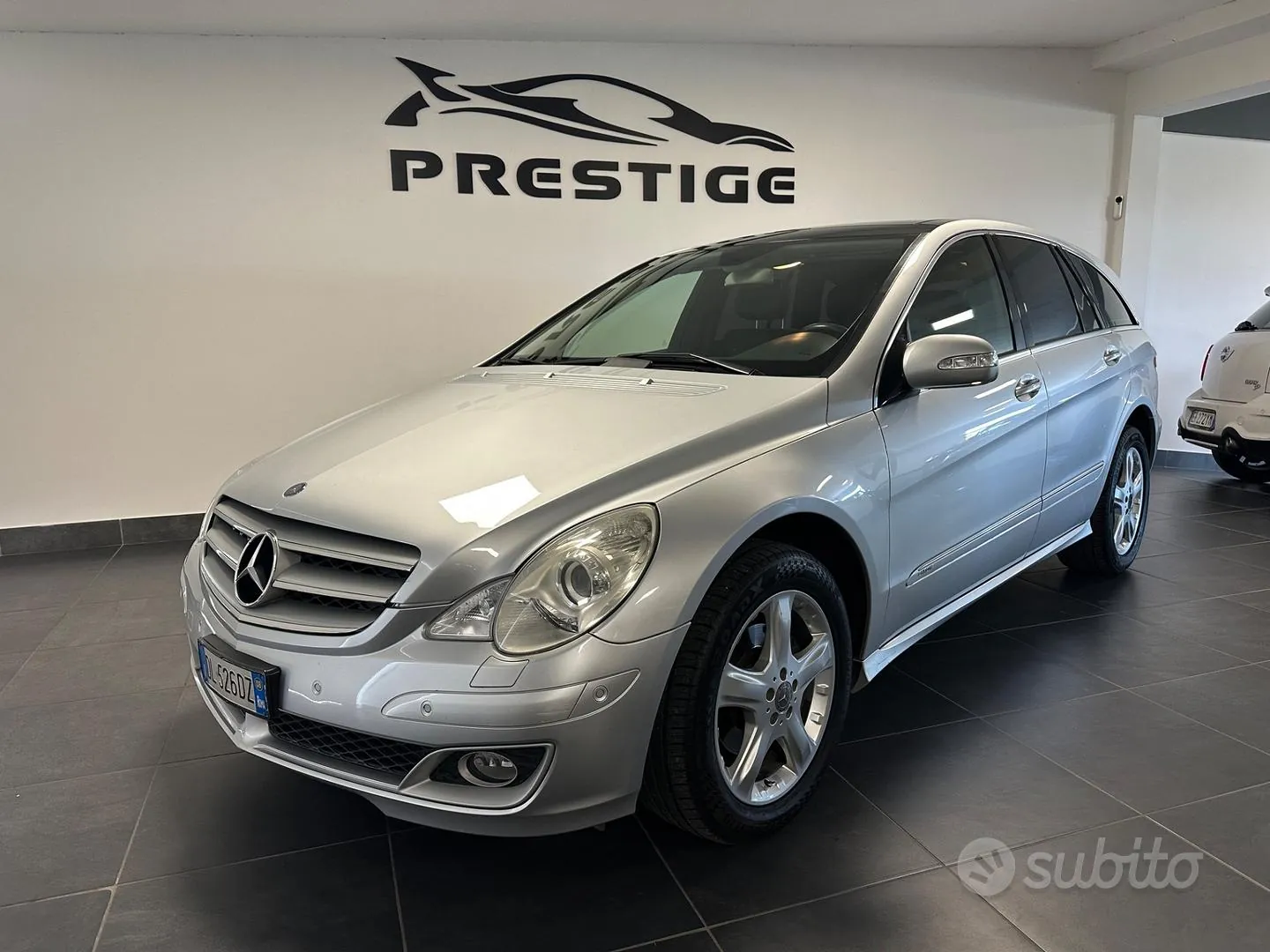 Mercedes-Benz R-Class 2007 photo 2