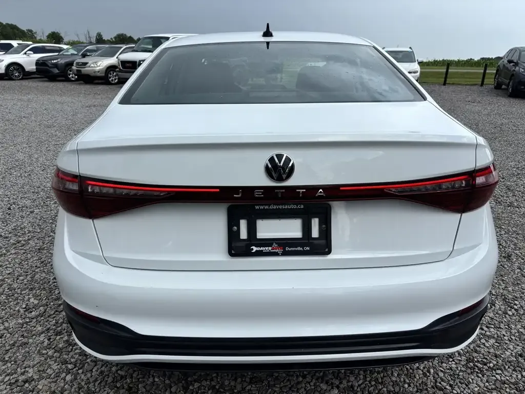 Volkswagen Jetta 2025 photo 4
