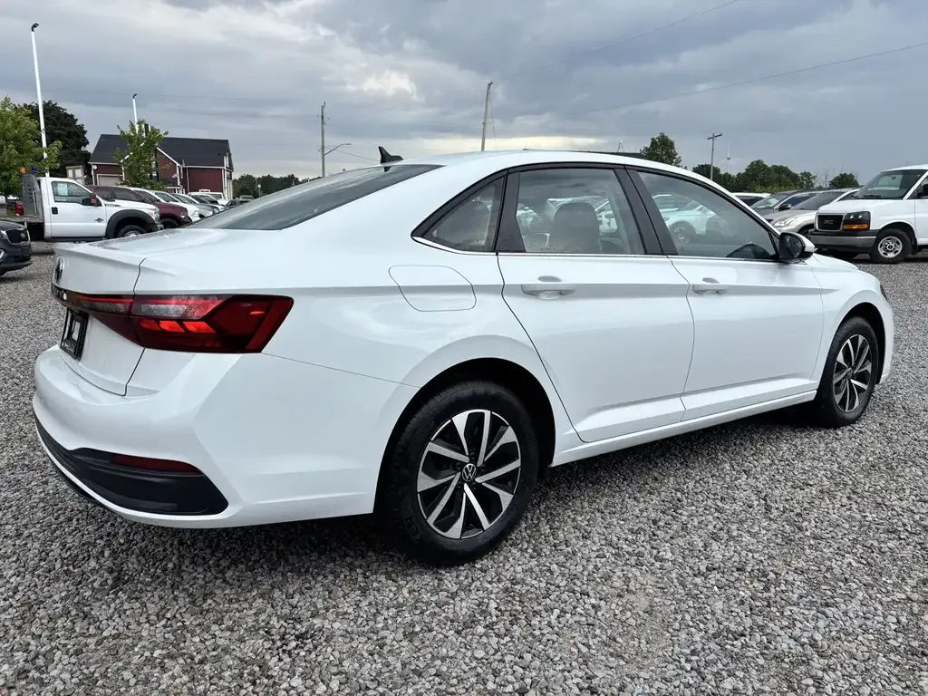 Volkswagen Jetta 2025 photo 5