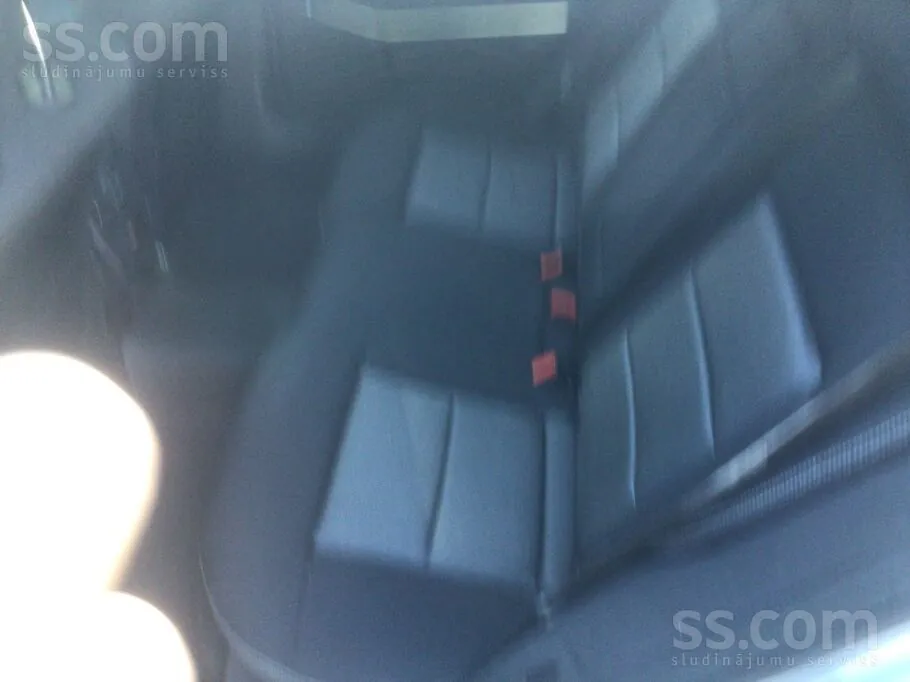 Mercedes-Benz E250 2016 photo 3