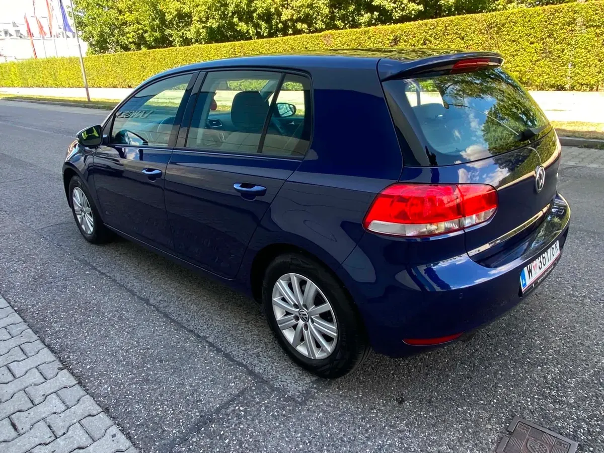 Volkswagen Golf 2012 photo 3