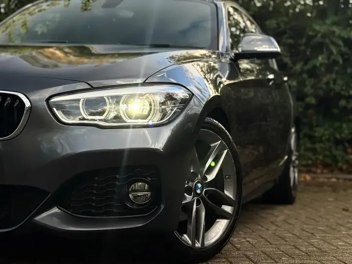 BMW 1 Series 2018 photo 3
