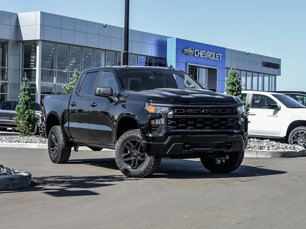 Chevrolet Silverado 1500 2026 photo 2