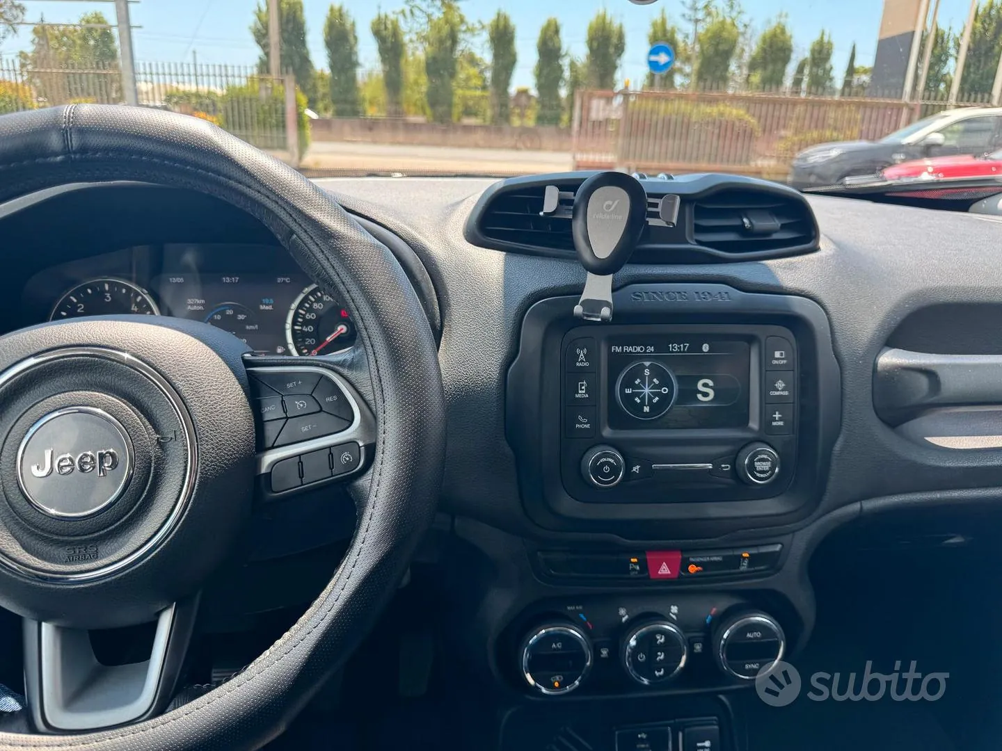 Jeep Renegade 2015 photo 5