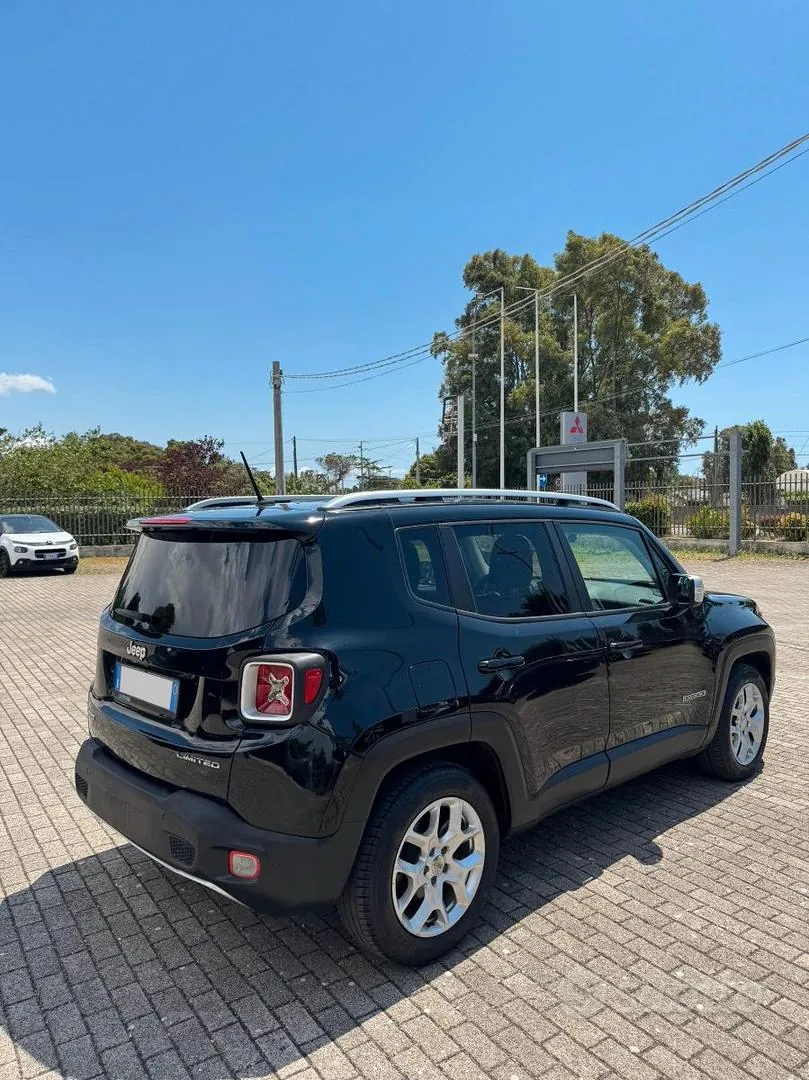 Jeep Renegade 2015 photo 4