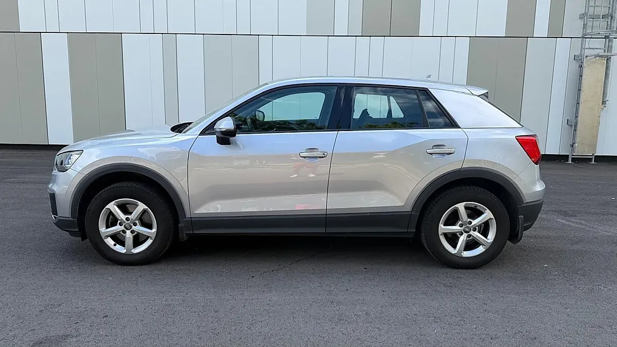 Audi Q2 2017 photo 2