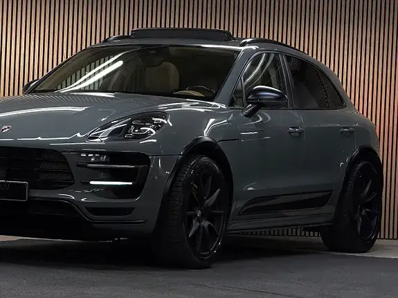 Porsche Macan Turbo 2017 photo 3