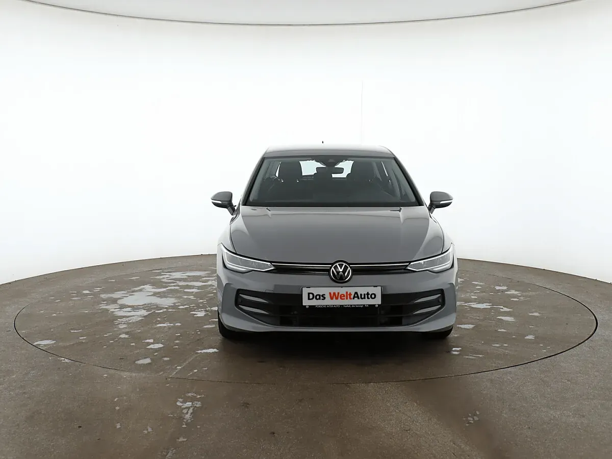 Volkswagen Golf 2025 photo 3