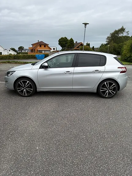Peugeot 308 2014 photo 4