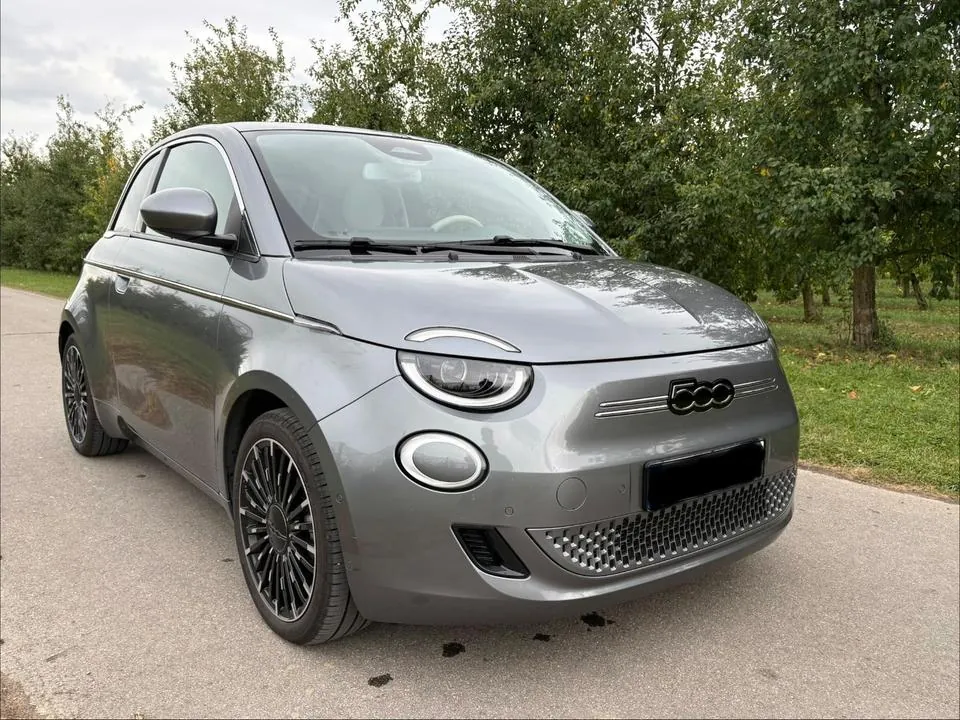 Fiat 500E