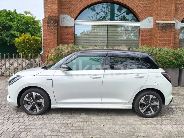 Suzuki Swift 2023 photo 2