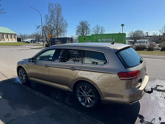 Volkswagen Passat 2017 photo 2
