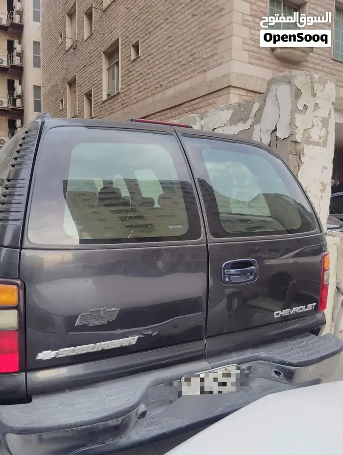 Chevrolet Suburban 2004 photo 2