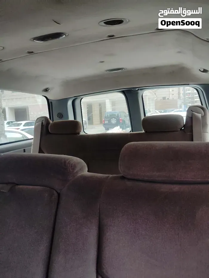 Chevrolet Suburban 2004 photo 4