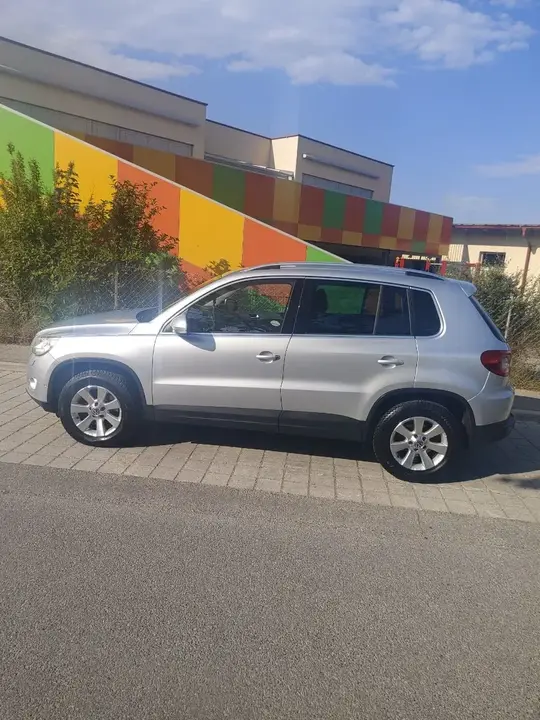 Volkswagen Tiguan 2009 photo 2