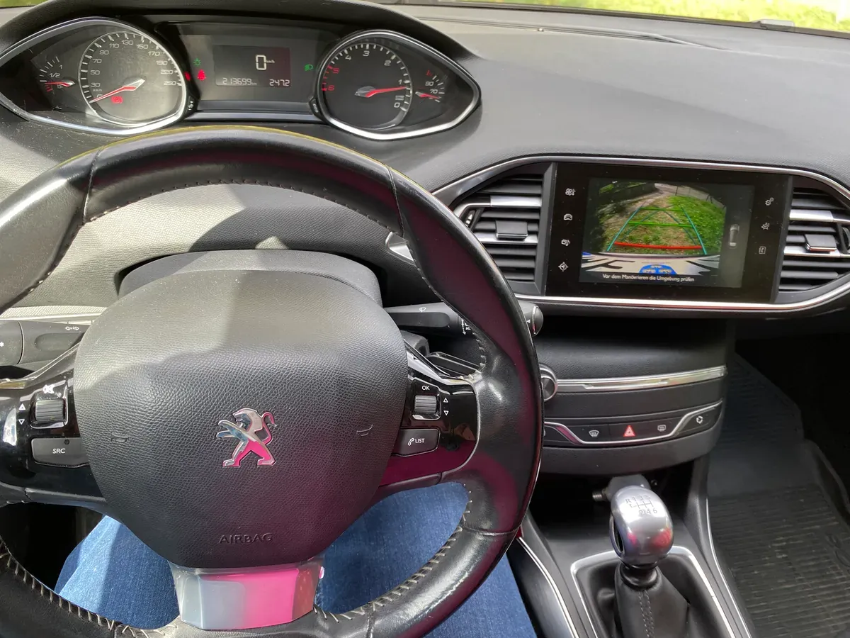 Peugeot 308 2014 photo 2