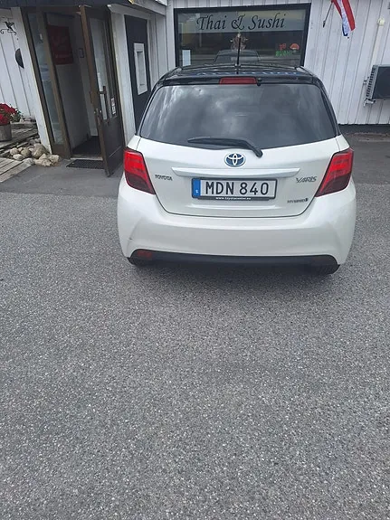 Toyota Yaris 2016 photo 3