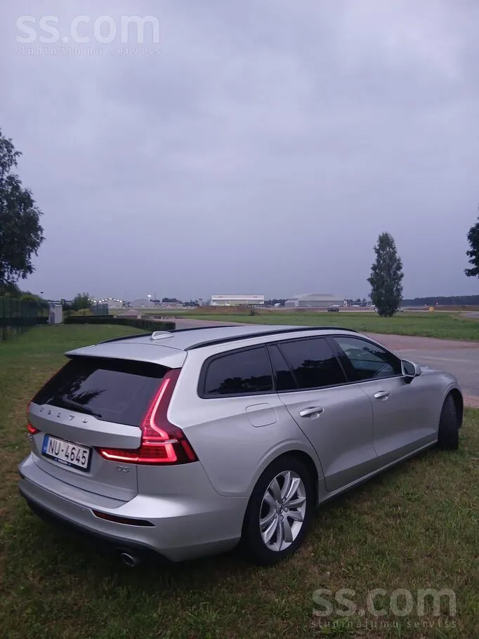 Volvo V60 2019 photo 4