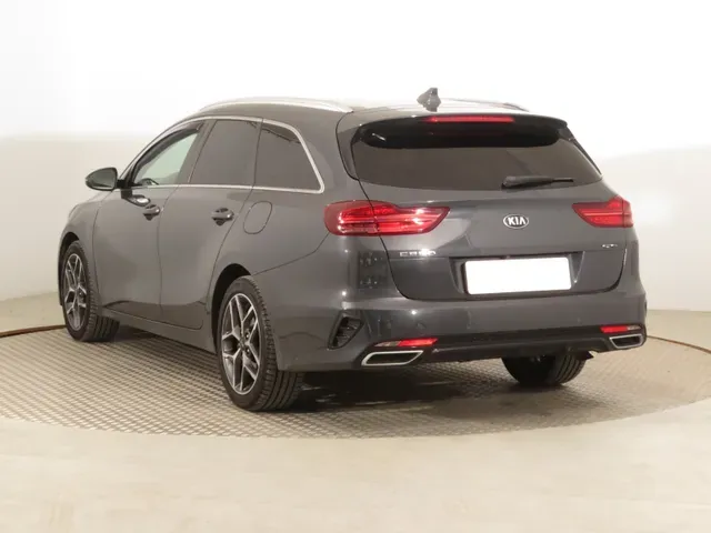 Kia Ceed Sw 2021 photo 3
