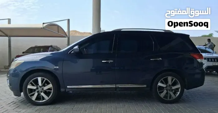 Nissan Pathfinder 2014 photo 2