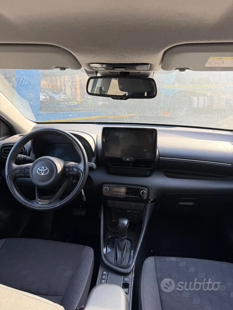 Toyota Yaris 2025 photo 5